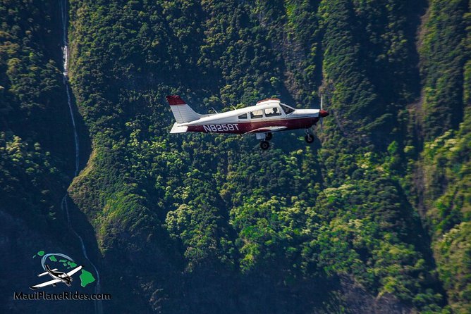 Private Air Tour 5 Islands of Maui for up to 3 People See It All - Meeting and Pickup