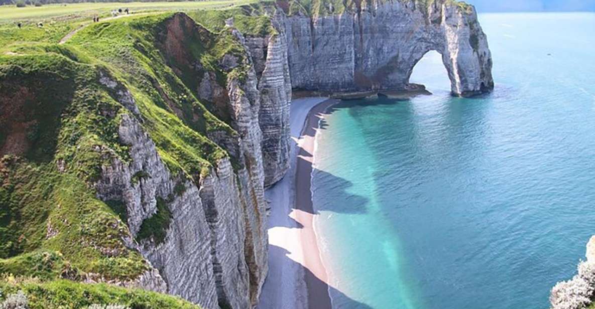 Private Day Trip Etretat and Honfleur From Le Havre - Exploring Etretats Dramatic Cliffs