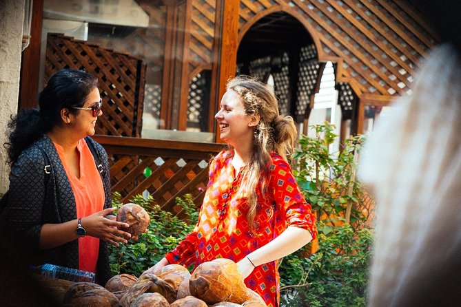 PRIVATE Food Tour: The 10 Tastings of Dubai With Locals - Ride the Traditional Abra Boat