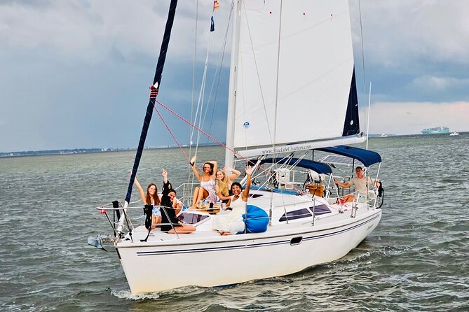 Private Luxury Sailing Charters, BYOB & Dolphins - Boat Features and Amenities