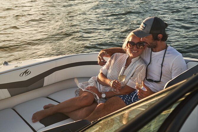 Private Sunset or Night Boat Cruise in Miami With Champagne - Tour Highlights