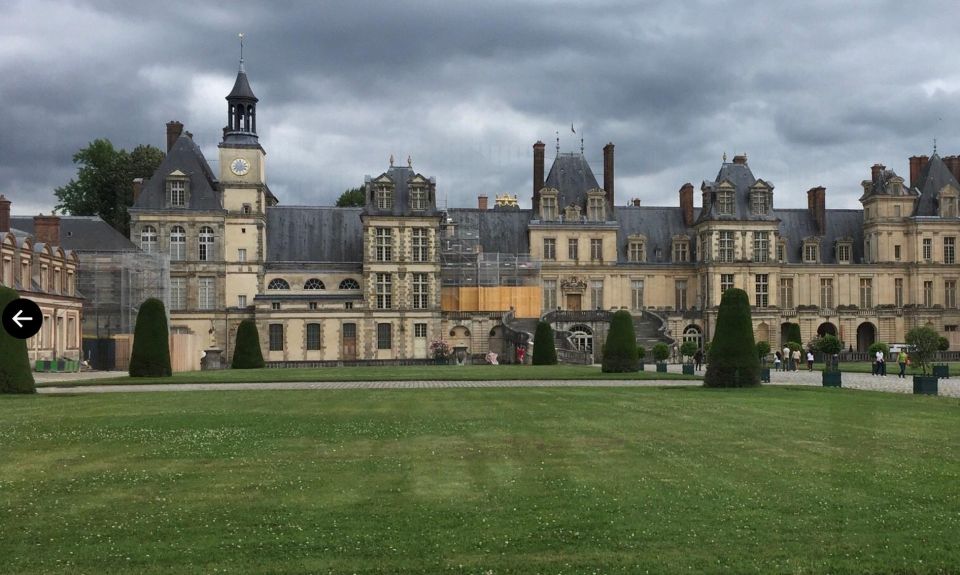 Private Tour: Châteaux of Vaux Le Vicomte & Fontainebleau - Pickup and Drop-off