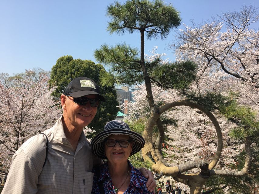Sakura in Tokyo: Cherry Blossom Experience - Visiting Famous Spots
