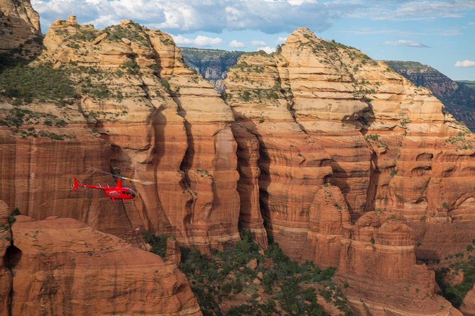 Sedona Helicopter Tour : Dust Devil Tour - Magical Red Rock Landscape