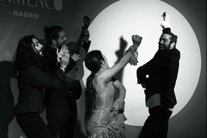 Skip the Line: Traditional Flamenco Show Ticket - Whats Included