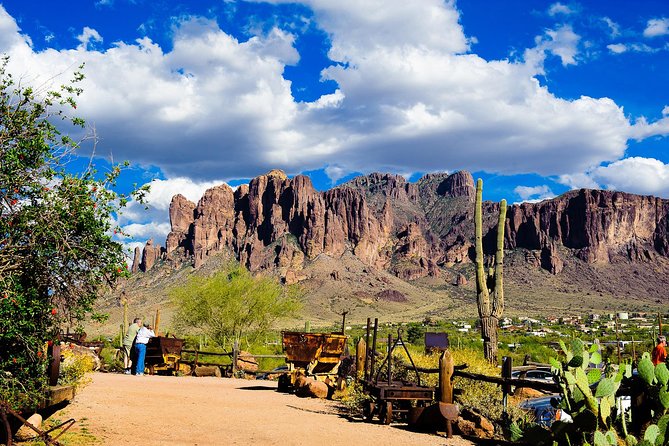 Small Group Apache Trail Day Tour With Dolly Steamboat From Phoenix - Dolly Steamboat Cruise
