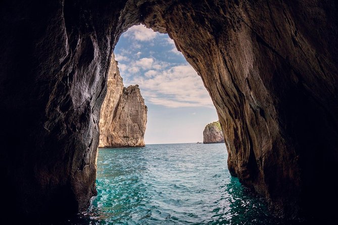 Small Group Capri Island Boat Ride With Swimming and Limoncello - Swimming and Snorkeling