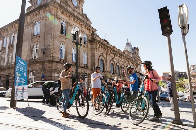 3-Hour Porto Highlights on a Electric Bike Guided Tour - Discovering Praca Da Ribeira