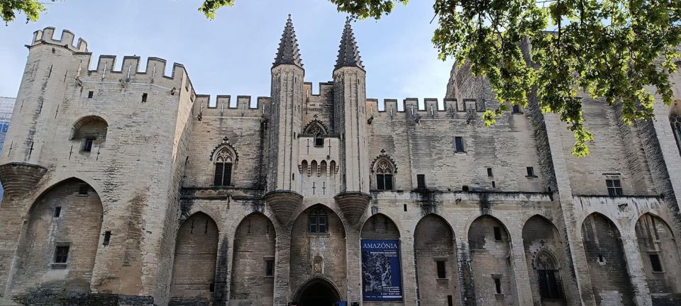 Aix-en-Provence: Avignon Tour & Chateauneuf-du-Pape Tasting - Palais Des Papes Highlights