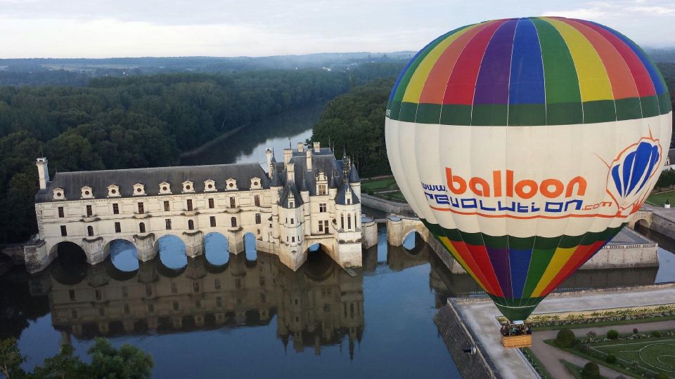 Amboise Hot-Air Balloon Sunset Ride Over the Loire Valley - Château Spotting From Above