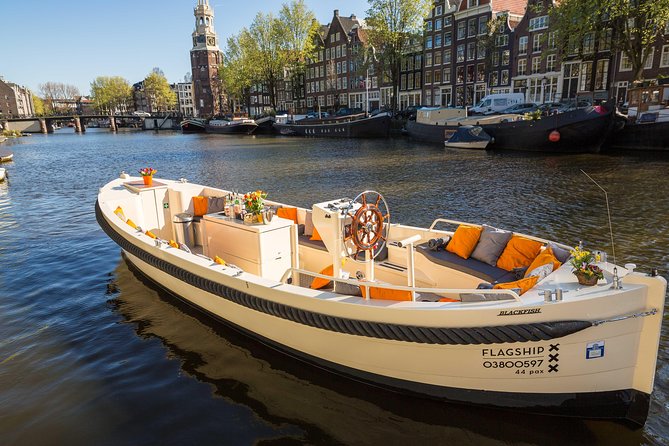 Amsterdam Canal Cruise Winner Best of the World, Bar on Board - Accessibility and Transportation