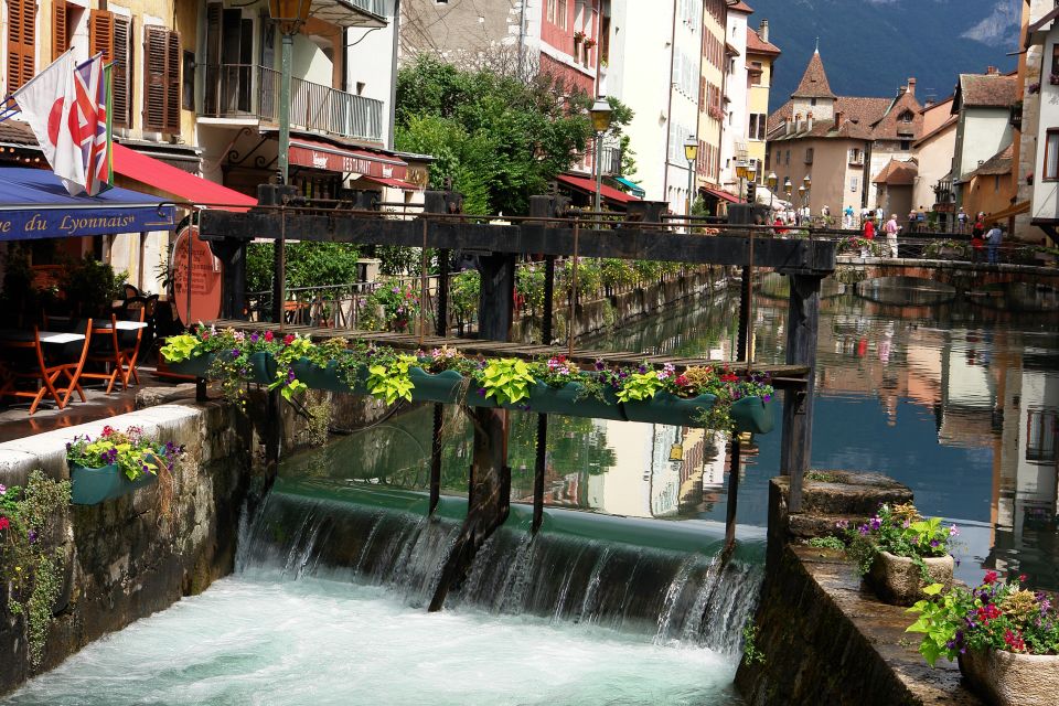 Annecy Private Guided Tour From Geneva - Transportation