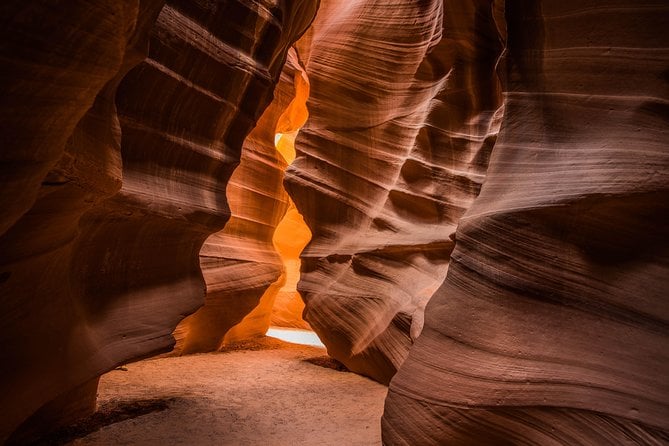 Antelope Canyon and Horseshoe Bend Tour From Sedona - Physical Fitness and Attire