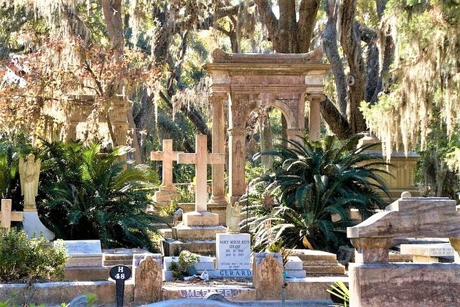 Bonaventure Cemetery Walking Tour With Transportation - Pickup and Meeting Points