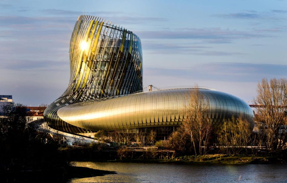Bordeaux City - Wine Discovery - Visiting the Vineyards