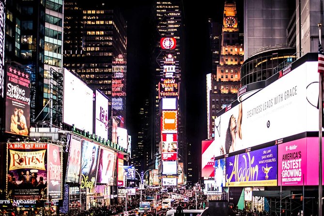 Broadway Theaters and Times Square With a Theater Professional - Insider Stories