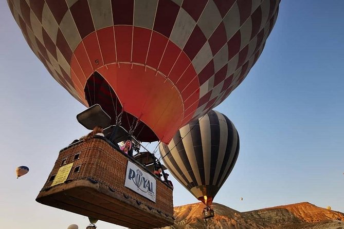 Cappadocia Balloon Ride and Champagne Breakfast - Flight Duration and Balloon Size