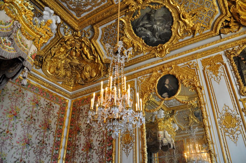Chateau of Versailles & Marie Antoinette's Petit Trianon - Secrets of Chateau De Versailles