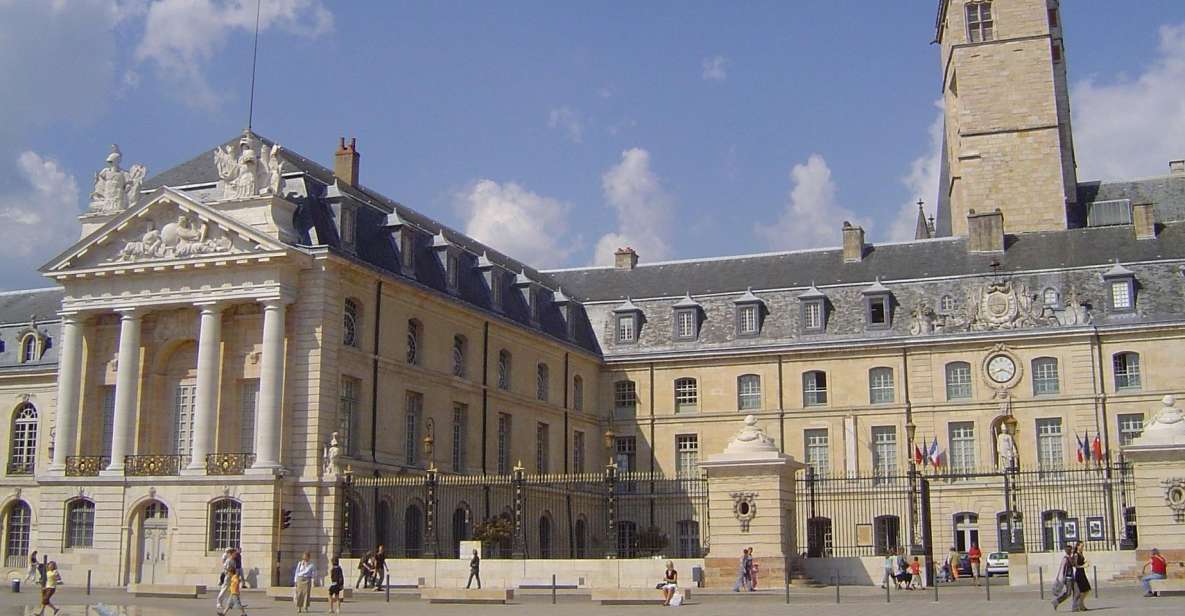 Dijon Private Guided City Tour - Group Size