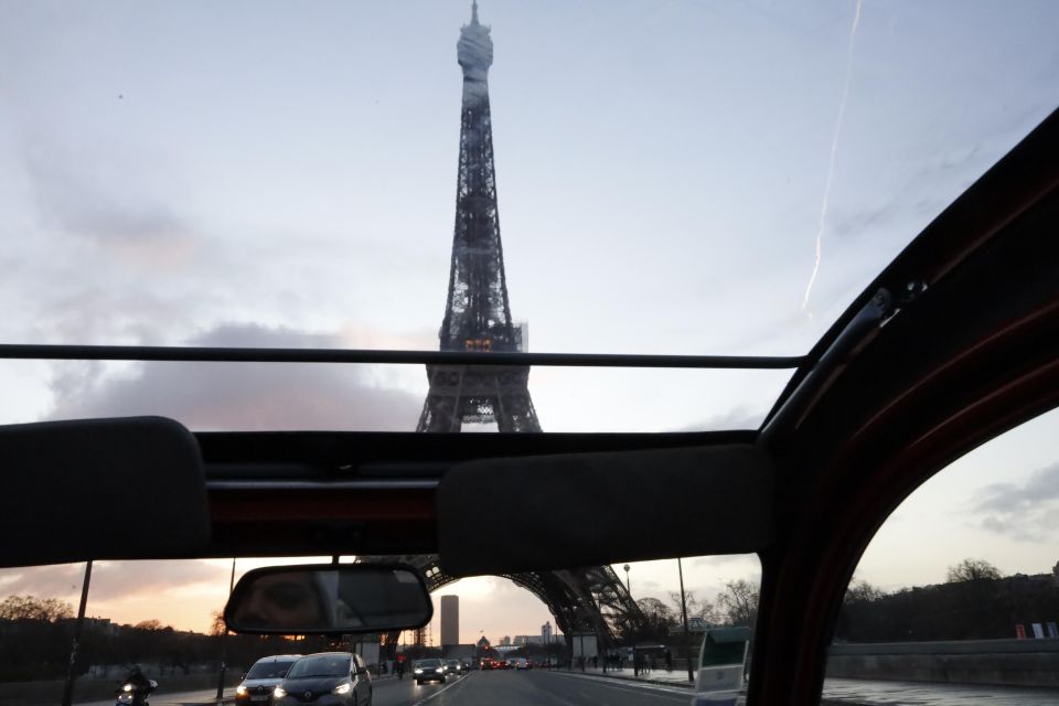 Discover Paris in a 2CV - Explore the City