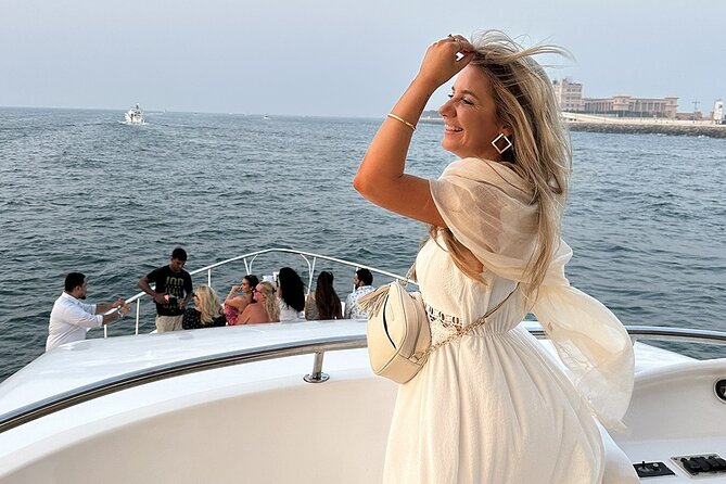Dubai Marina Sunset Yacht Tour With Alcoholic Drinks - Meeting Point and Tour Duration