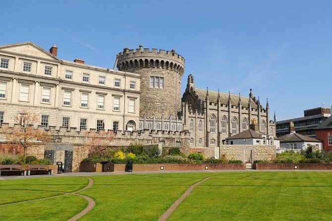 Dublin Book of Kells, Castle and Molly Malone Statue Guided Tour - Tour Details