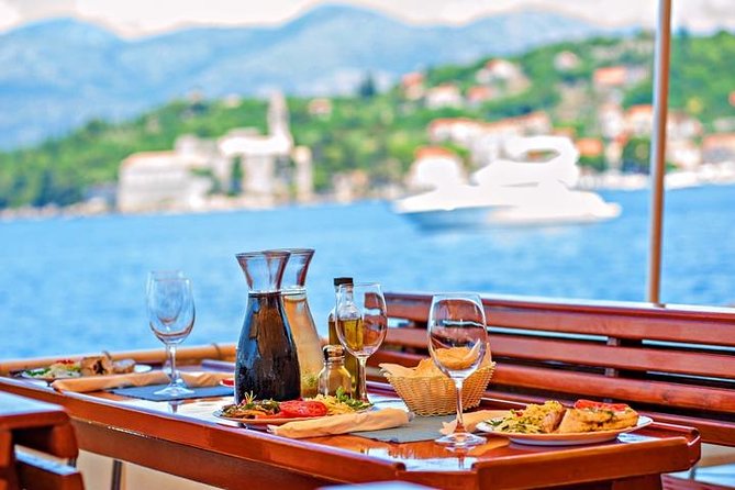 Full-Day Dubrovnik Elaphite Islands Cruise With Lunch and Drinks - Lunch Options and Inclusions
