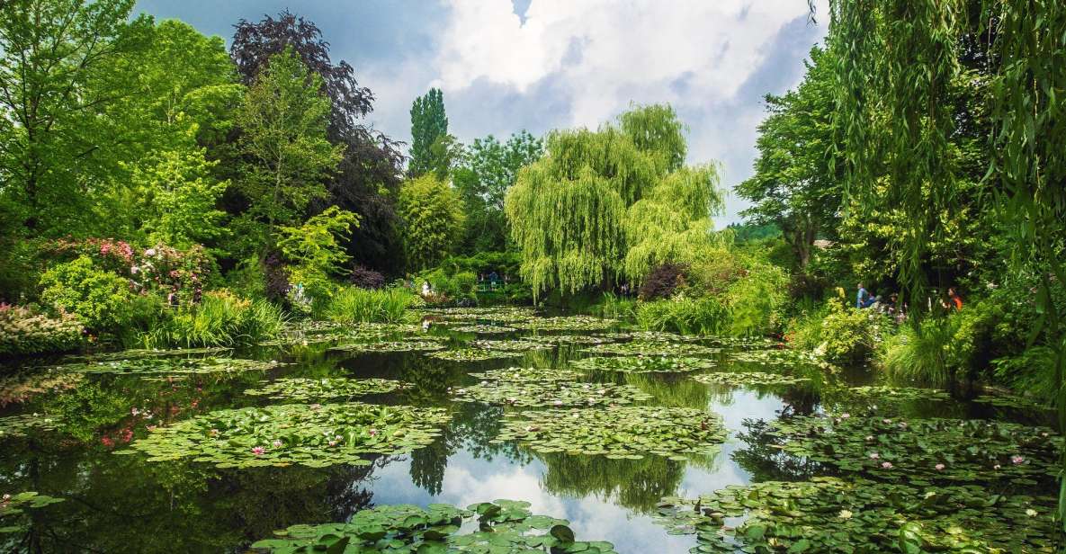 Giverny Private Guided Walking Tour - Light and Color in Monets Masterpieces