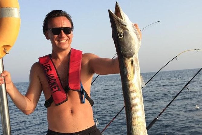 Go Fishing Dubai 5 Hours Trolling & Regular Fishing - Private Tour and Accessibility