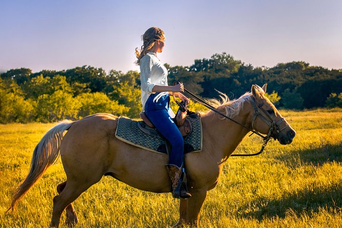 Horseback Riding on Scenic Texas Ranch Near Waco - Price and Booking