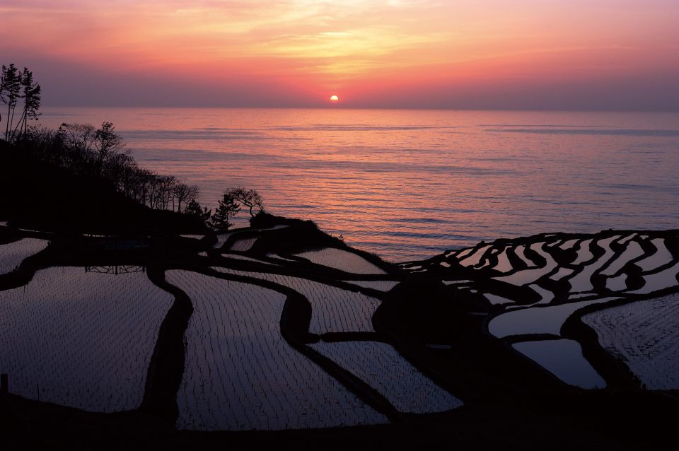 Kanazawa: Noto Peninsula Private Day-Tour - Traditional Okunoto Salt Farm