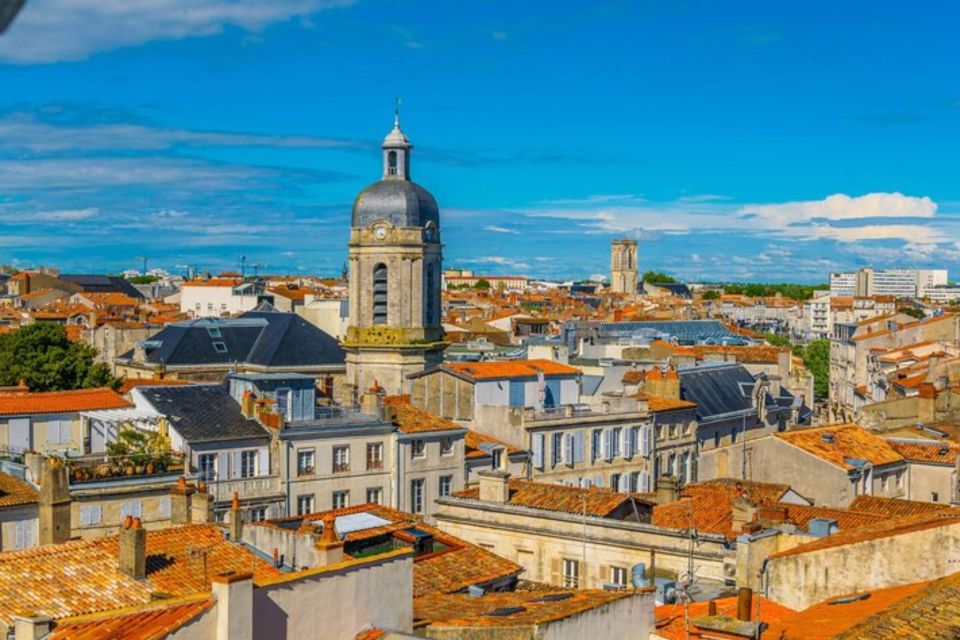 La Rochelle: Private Custom Tour With a Local Guide - Knowledgeable Local Guide
