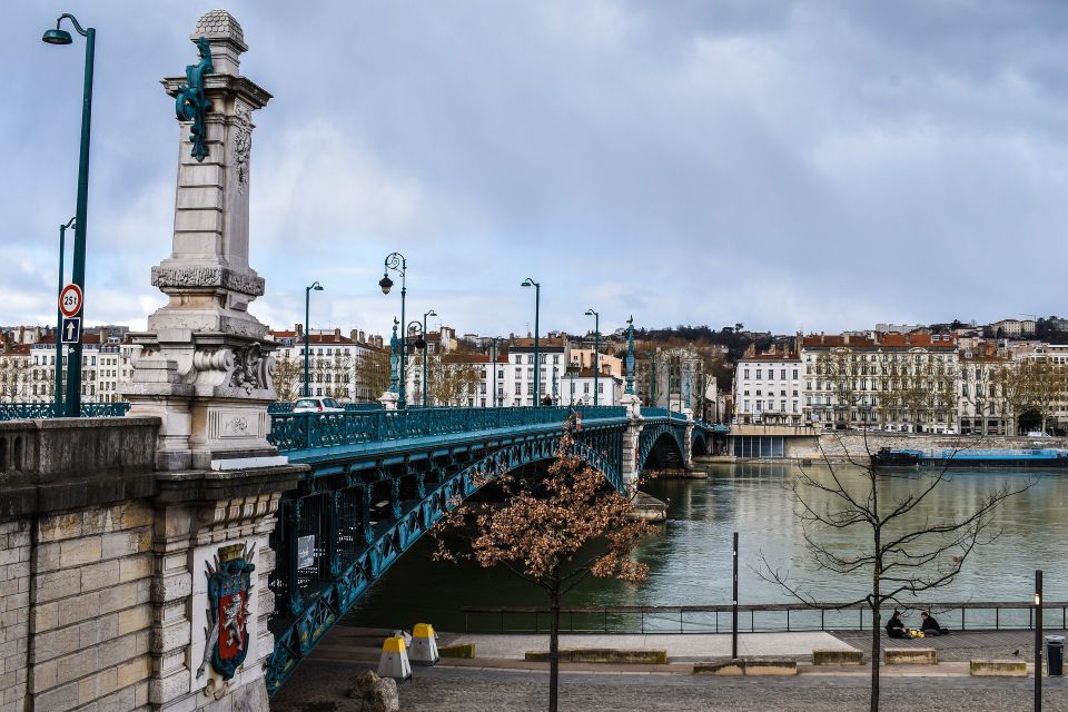 Lyon: Private Historic Guided Walking Tour - Tour Pricing