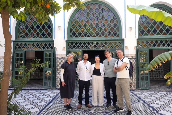 Marrakech City Tour: Private Guided Tour - Bahia Palace and Saadian Tombs