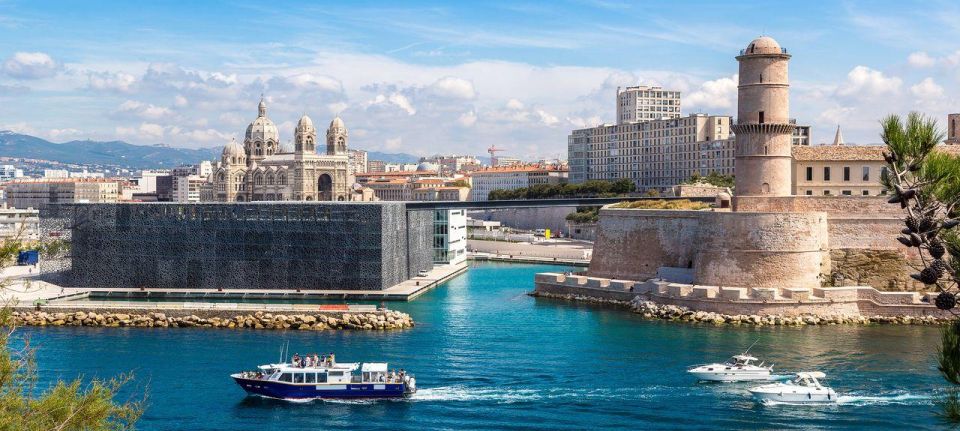 Marseille or Aix ⇷Transfer to Nice 7 Pax - Meeting Point Location