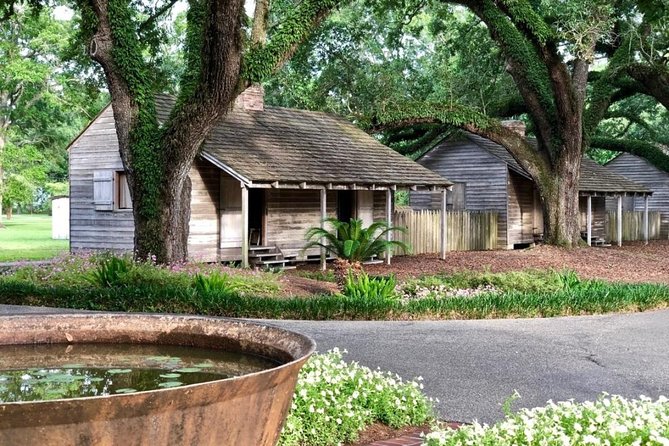Oak Alley Plantation and Small Airboat Tour From New Orleans - Historic Plantation House