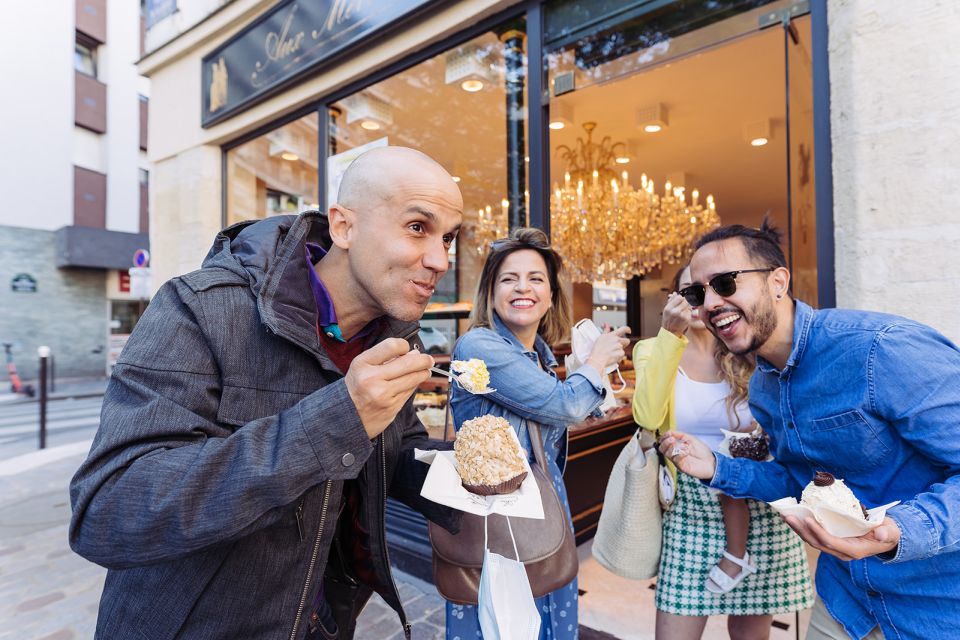 Paris: Breakfast at Market & City Tour With Local Guide - Discover Hidden Gems
