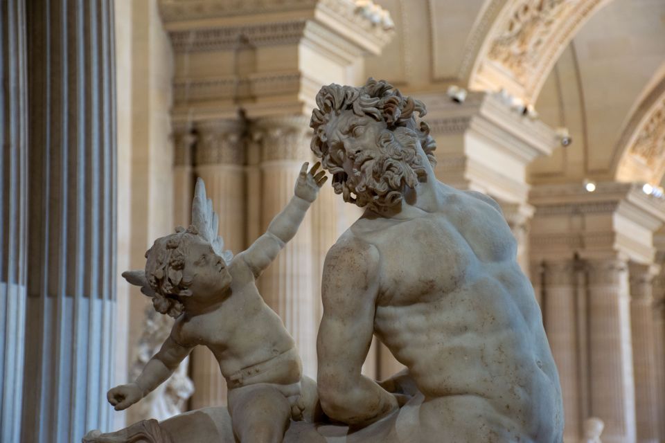 Paris: Louvre Museum Highlights Guided Tour With Ticket - Inclusion and Accessibility