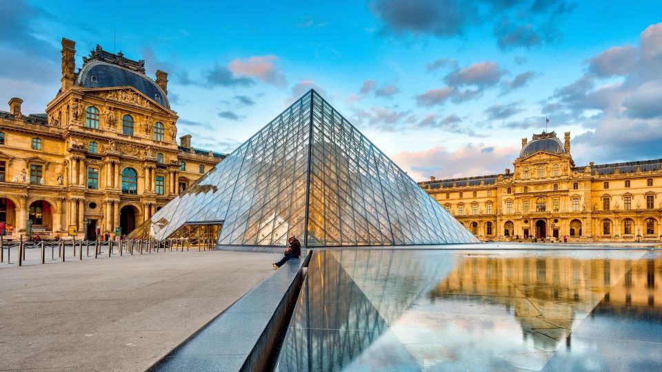 Paris: Private Guided Tour of the Must-See Places. - Louvre Museum Exterior and Tuileries Garden