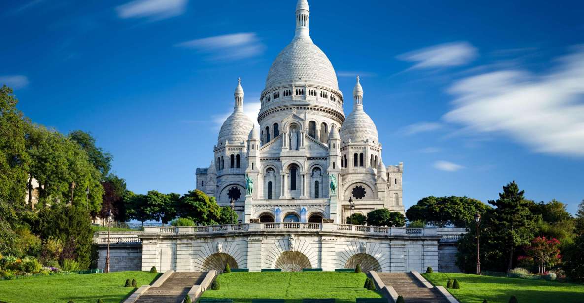 Paris: Private Tour of the Basilica of the Sacred Heart of Montmartre - Architecture and Art