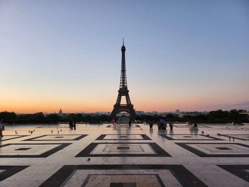 Paris Without People - Sunrise Bike Tour - Renting a Bike Separately