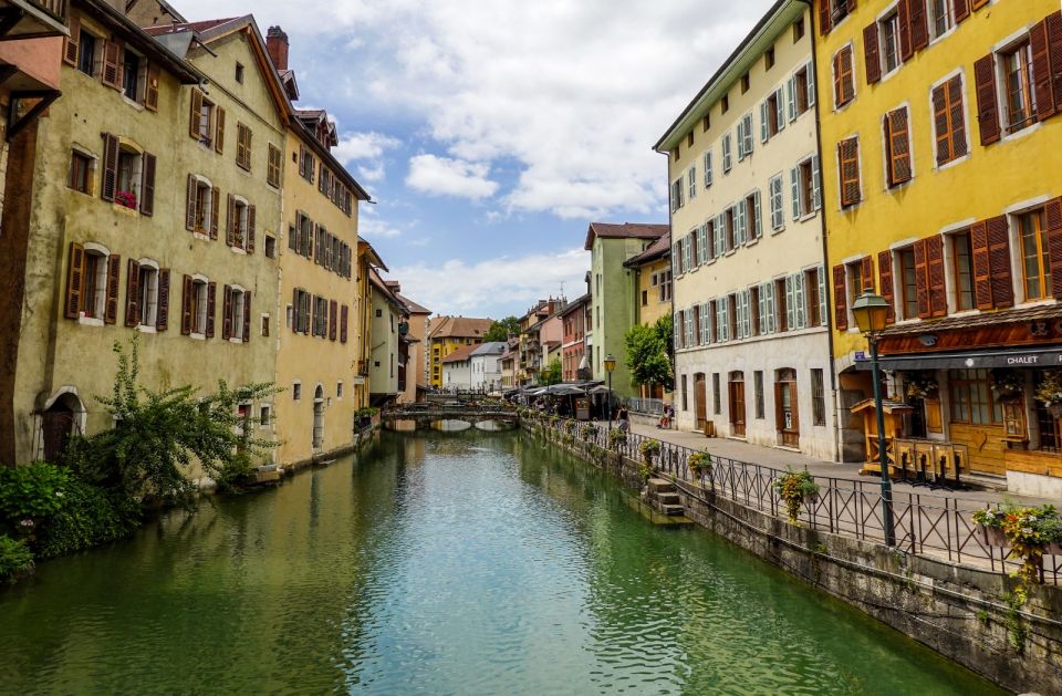 Private 2-Hour Walking Tour of Annecy With Official Guide - Inclusions
