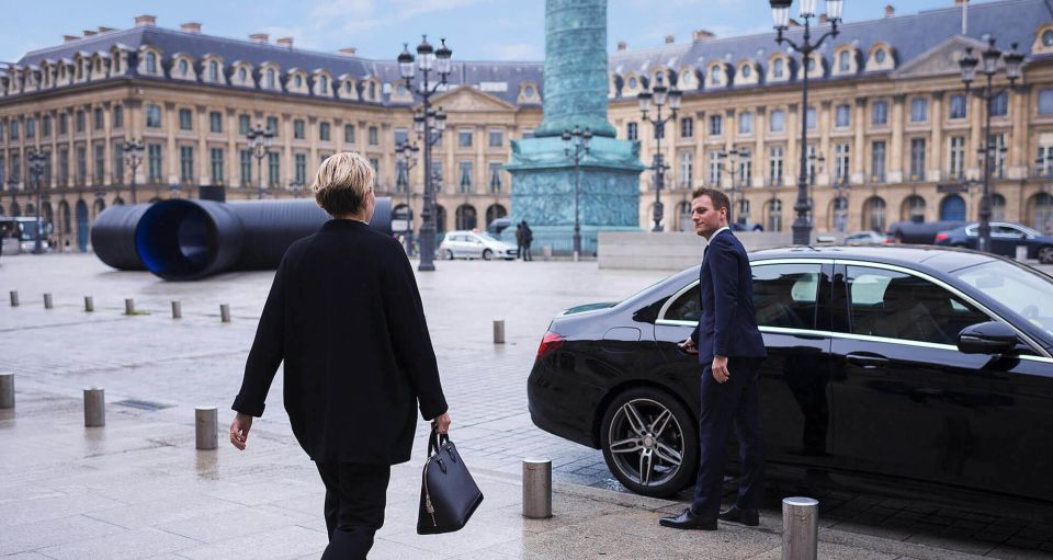Private Car Service in Paris With Driver - Inclusions