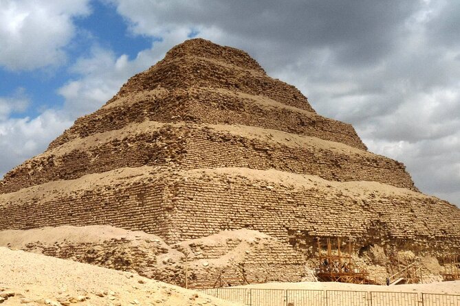 Private Full-Day Tour to Giza Pyramids,Sphinx,Memphis, and Saqqara - Inclusions and Exclusions