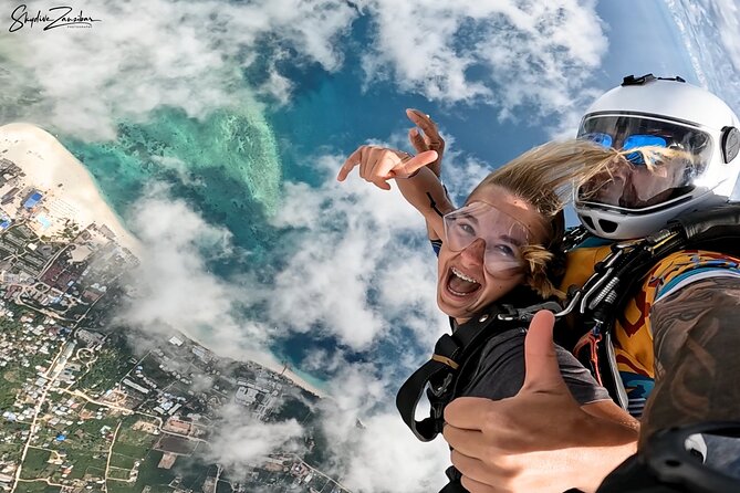 Skydive Zanzibar | Tandem Skydive - Inclusions in the Experience