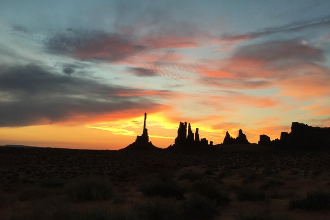 Sunrise Tour of Monument Valley - Inclusions and Exclusions