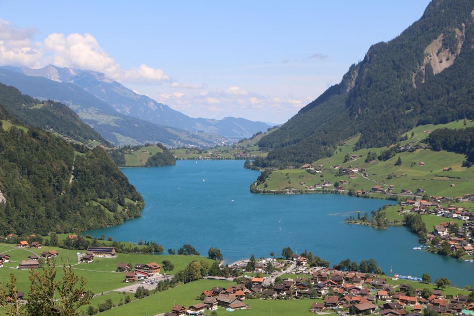 Switzerland: Private Transfer by Car to Anywhere - Flexible Kilometre Options and Destinations