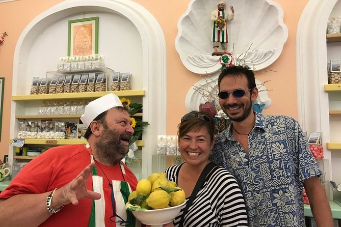 Walking Food Tour in Sorrento With Food Tasting - Pasticceria Visit
