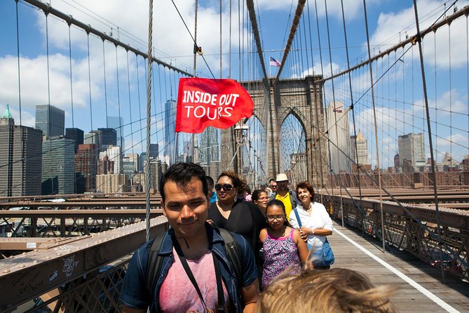 Brooklyn Bridge & DUMBO Neighborhood Tour - From Manhattan to Brooklyn - Brooklyn Bridge History and Views