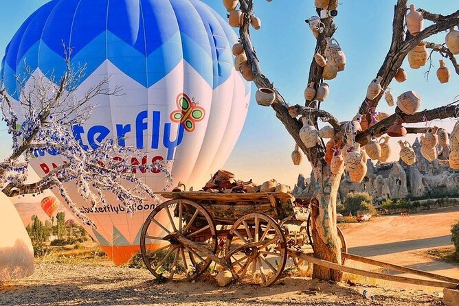 Cappadocia Hot Air Balloons / Kelebek Flight - Preparing for the Hot Air Balloon Adventure